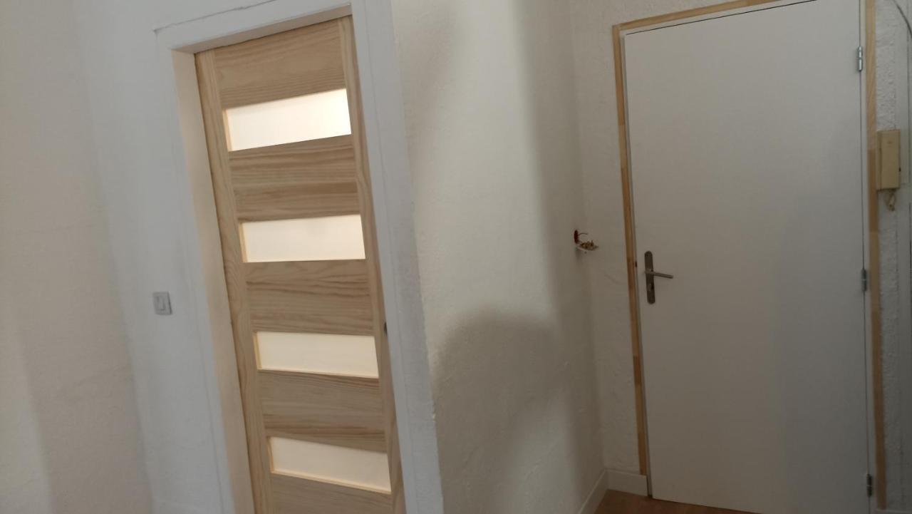 Studio Neuf Climatise Centre Ville #5 تولون المظهر الخارجي الصورة